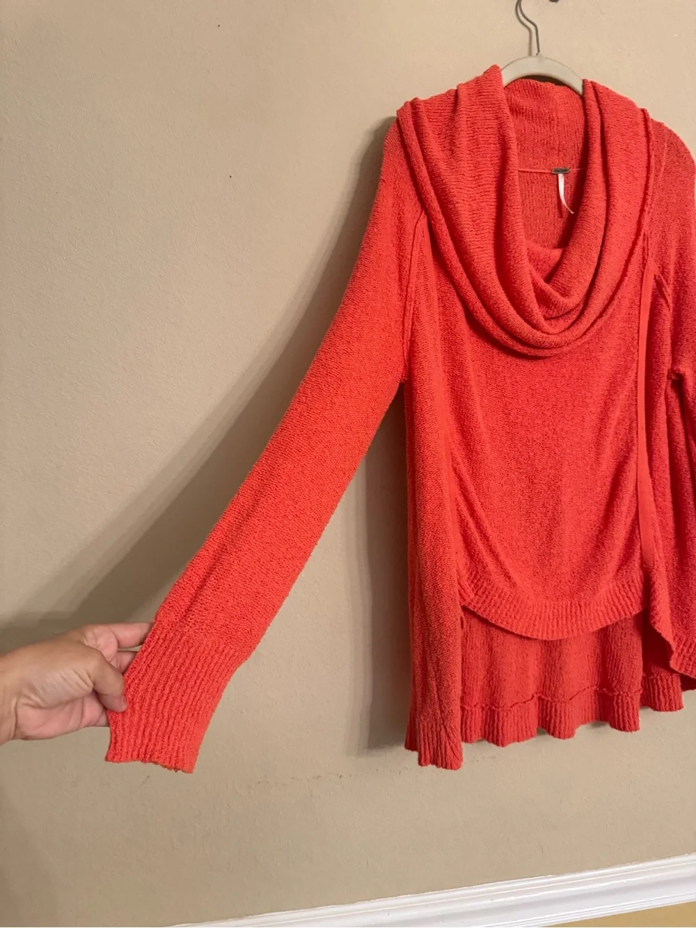 FREE PEOPLE Long Sleeve Knit Sweater Womens M Cowl Neck Orange Asymmetrical Hem